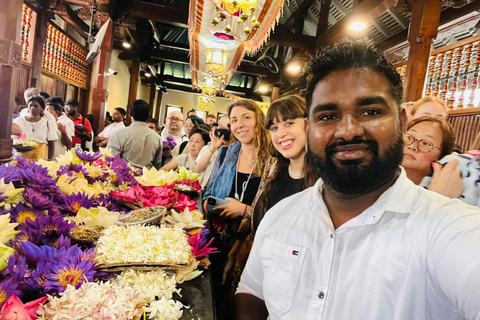 Visita de un día a la ciudad de Kandy desde Colombo, Negombo o Katunayake