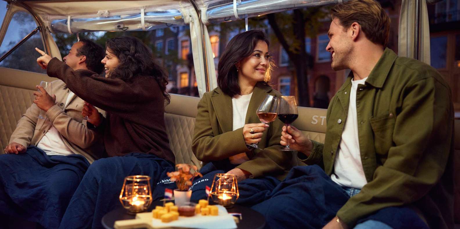 Amsterdam: Evening Candle Light Cruise With Wine & Cheese