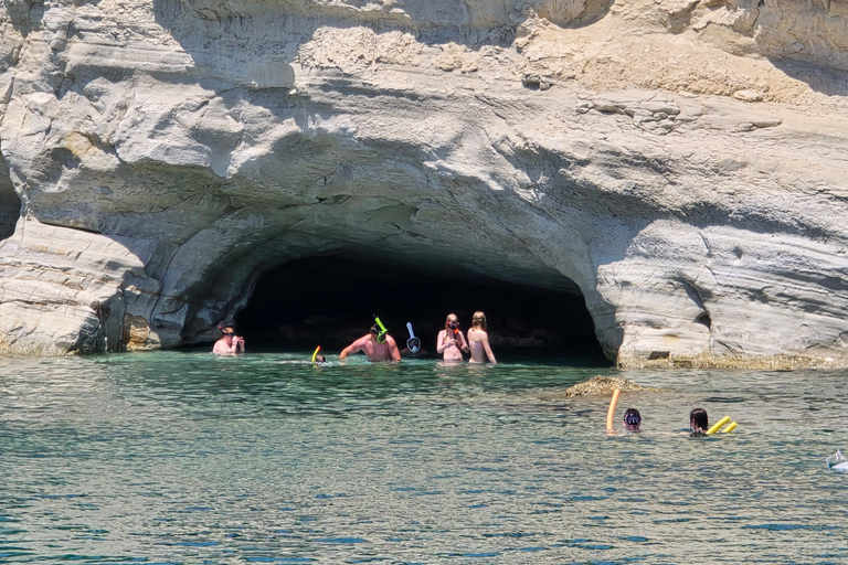 Crete: Snorkeling Boat Trip with Lunch and Transfer