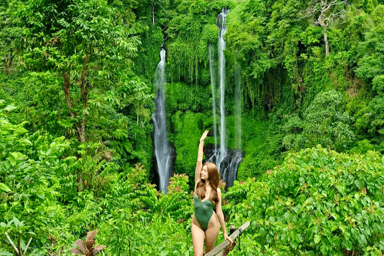 Bali: Sekumpul & Fiji Fall, Handara Gate & Wanagiri Hill Tour Not Including Entrance Ticket with Pickup Central Bali
