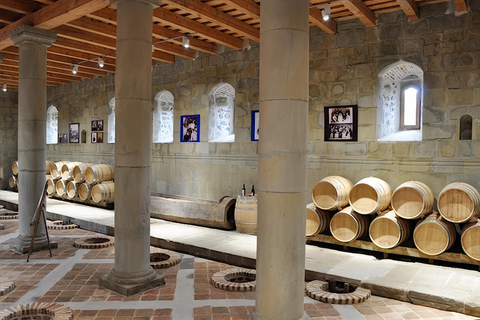 Kutaisi: 8-Day Private Group Tour with Accommodation