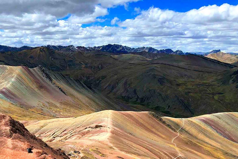 From Cusco: Palcoyo Mountain Guided Hike with Breakfast