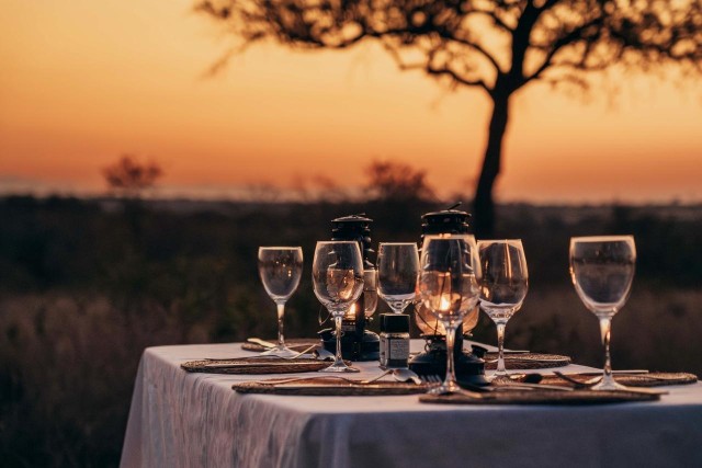 Visit Sunset Drive & Bush Dinner | Big 5 Game Reserve (HOEDSPRUIT) in Hoedspruit, South Africa