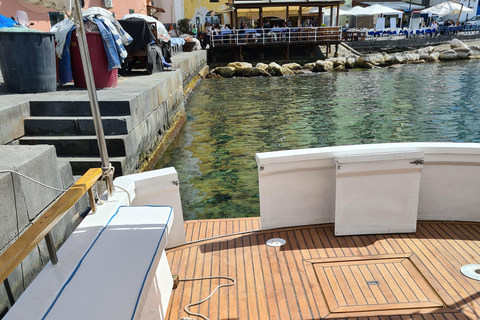 Sorrento: Boat Tour with Swimming Stops and Drinks