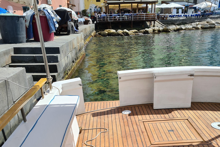 Sorrento: Boat Tour with Swimming Stops and Drinks