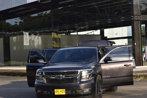 Pereira: Private Armored Vehicle Tour to Medellin