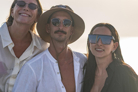 Ibiza: Formentera Sunset Boat Part with Drinks and Food Full Day Pass at Ibiza Boat Club (Early Bird Phase 2)