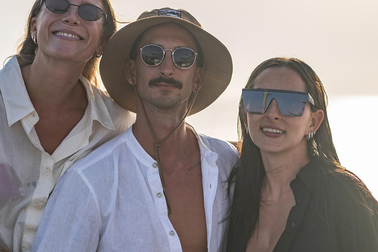 Ibiza: Formentera Sunset Boat Part with Drinks and Food Full Day Pass at Ibiza Boat Club (Early Bird Phase 2)