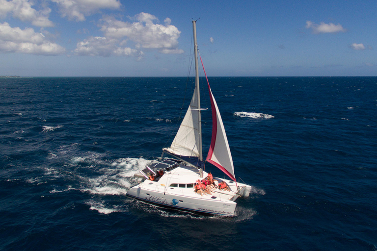 Luxe cruise van een hele dag op gedeelde basis naar de Noordelijke EilandenLuxe cruise van een hele dag op gedeelde basis naar de Noordelijke Eilanden f