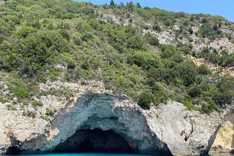 Parga: Iconic Paxos, Antipaxos & Blue Caves Cruise with Swim