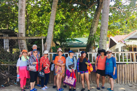 El nido :private tours ( early departure to avoid the crowd)