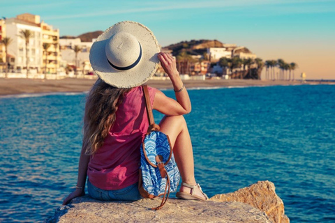 Málaga: Harbour & Waterfront Private Photoshoot Super Premium: 75 photos | 90 mins