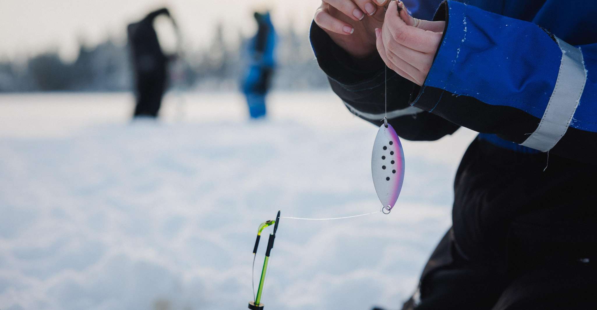 Rovaniemi, pêche sur glace et motoneige Safari Combo Day - Hizvo