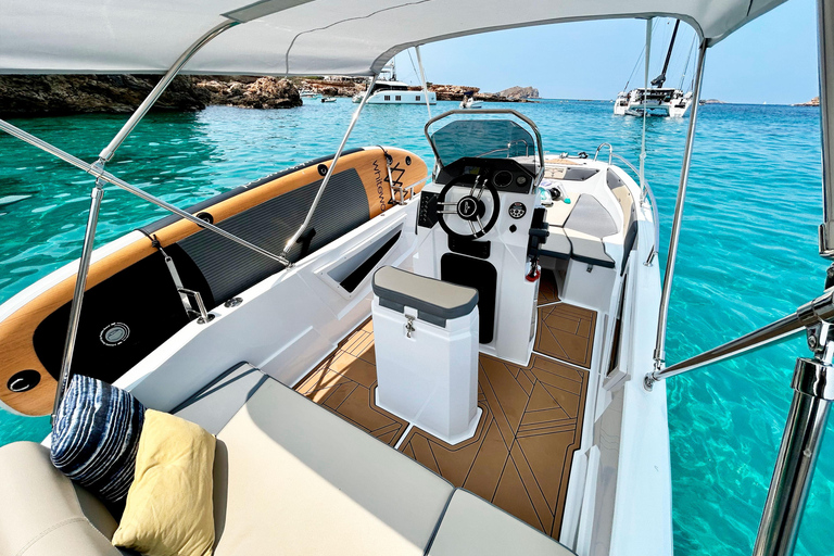 San Antonio: Tour Ibiza by boat. No license required, 6 people. Snorkeling and SUP