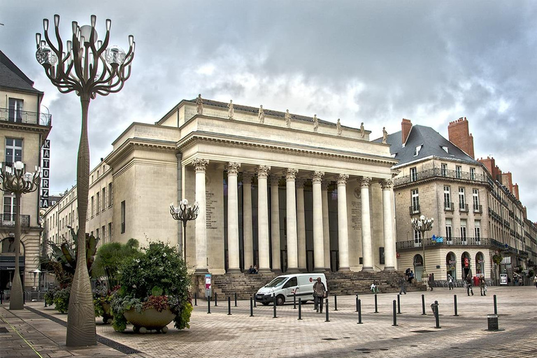 Old Nantes Walking Tour