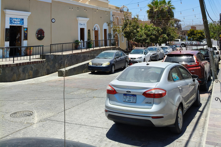 Tour Todos Santos Magical Town, Hotel California