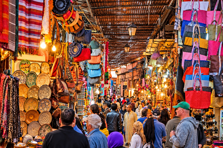 Marrakech: Medina, Palaces, Souks & Evening Carriage Ride Medina Discovery, Evening Carriage & Moroccan Dinner