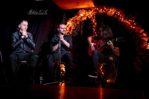 Autentico spettacolo di flamenco Hard Rock Cafe (dal team Ca Revolta)Spettacolo di flamenco autentico all'Hard Rock Cafe (dal team Ca Revolta)