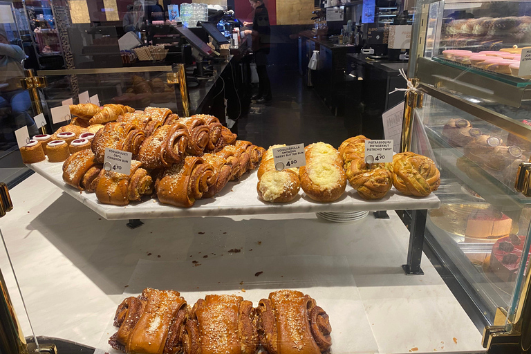 Taste Finnish Delicacies: Food Walk in Helsinki