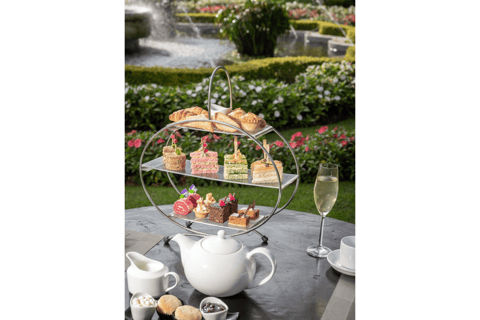 Thé royal de l&#039;après-midi au Grand + BILLET DE TRAIN POUR ELLA !Royal Afternoon Tea au Grand + BILLET DE TRAIN !