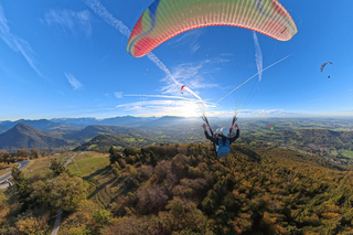 Salzburg wie ein Adler: Tandem-Gleitschirmfliegen vom Gaisberg
