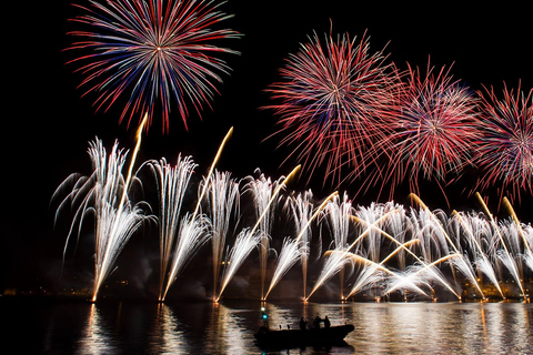 Sliema: Fernandes Fireworks Festival Cruise w/ Dinner+Drinks Without Transportation
