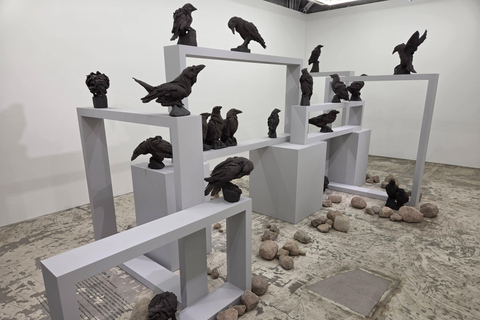 Kanazawa: Contemporary Art Walk with Museum Options KAMU Art Spaces Walk Private tour
