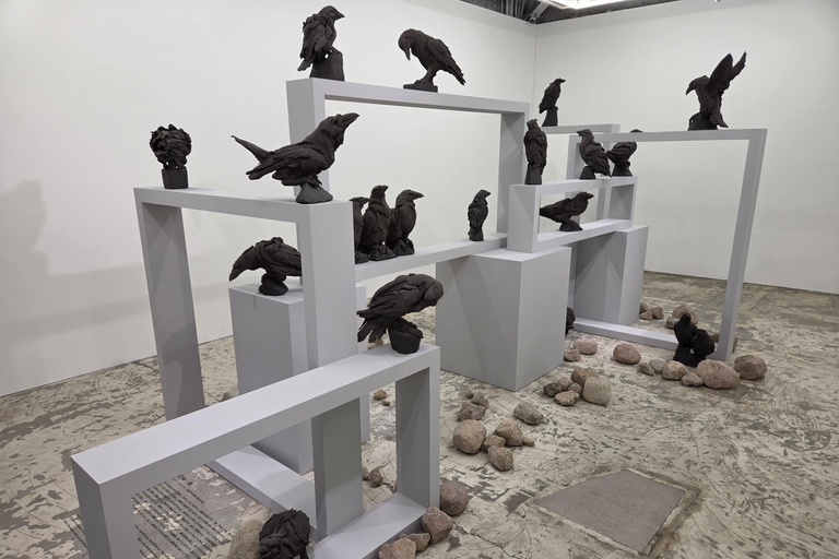 Kanazawa: Contemporary Art Walk with Museum Options KAMU Art Spaces Walk Private tour