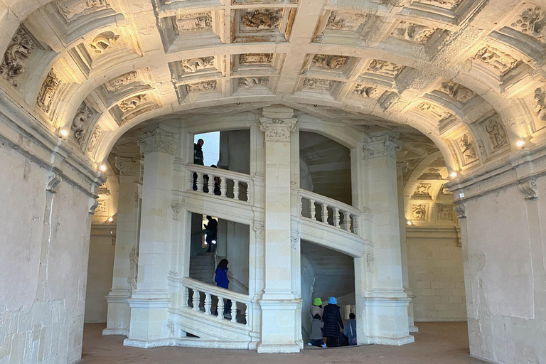 Chambord, Chenonceau, Château de Vinci Petit groupe au départ de Paris