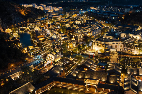 Beijing: Great Wall & Gubei Water Town Day to Night Tour Private Group Gubei Water Town & Simatai Great Wall Day Trip