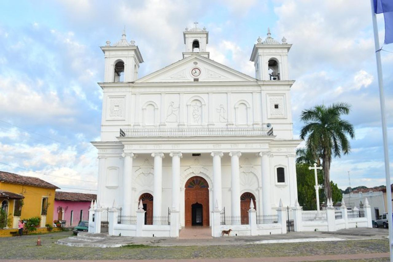 San Salvador: Kolonialstaden Suchitoto &amp; Ilopangosjön