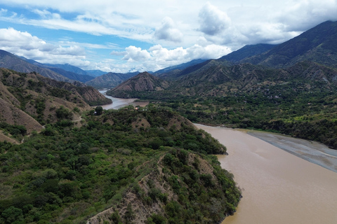 From Medellín: Santa Fé de Antioquia Private Day Trip