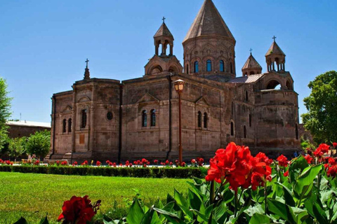 From Yerevan: Echmiadzin and Zvartnots Tour with Transfers