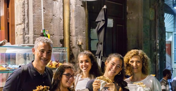 Naples: Walking Tour with Street Food Tasting