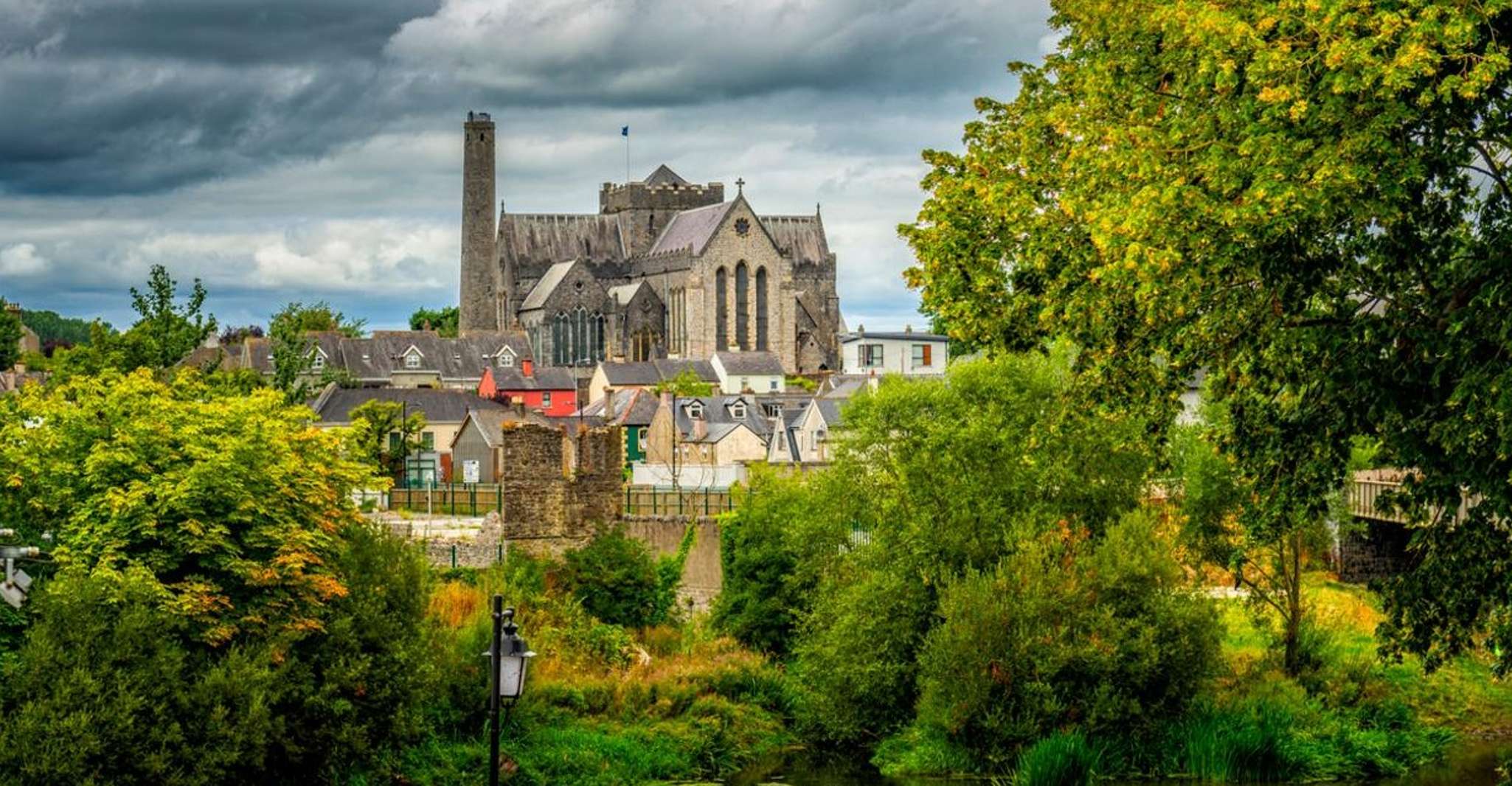 Waterford Crystal & Kilkenny Full-Day Rail Tour from Dublin - Housity