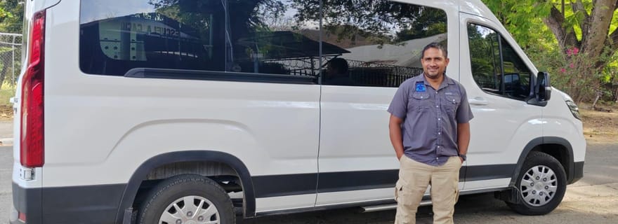 Navette panoramique depuis l'aéroport de Liberia avec arrêt local