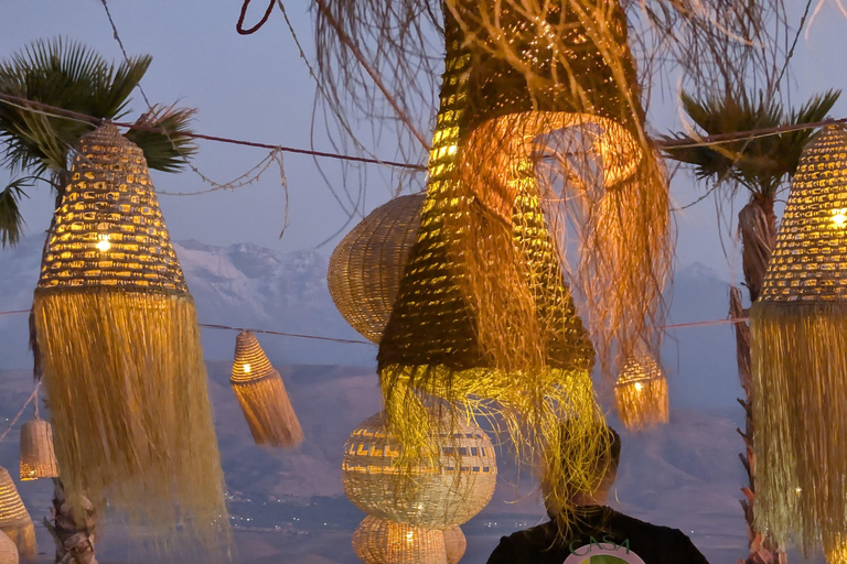 Marrakesch: Dinner-Show in der Wüste Agafay, Kamelritt und 1 Stunde BuggyfahrtMarrakech: Agafay Wüsten-Dinner-Show und Kamel-Ritt