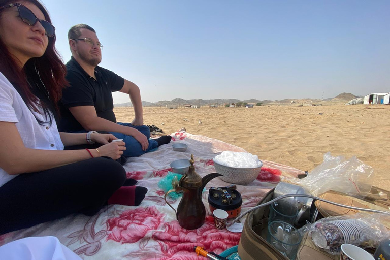 Jeddah or Mecca: Desert cooking class with a local dinner