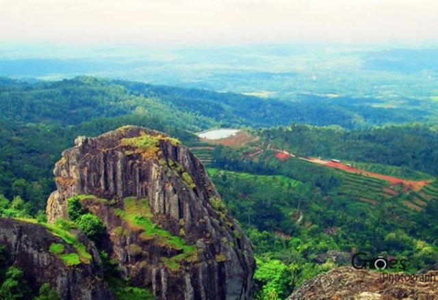 YOGYAKARTA;CLIMBING NGLANGGERAN ANCIENT MOUNTAIN,PINDUL CAVE