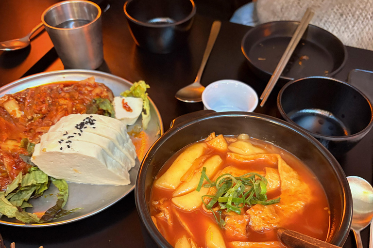 Korean Food & Drink Pairing: Seoul's Historic Market