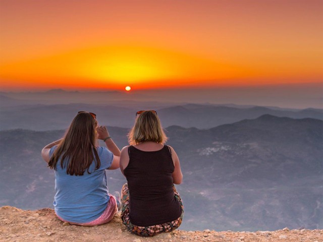 Visit Crete Land Rover Safari with Sunset Viewing, Dinner, & Wine in Chania, Crete