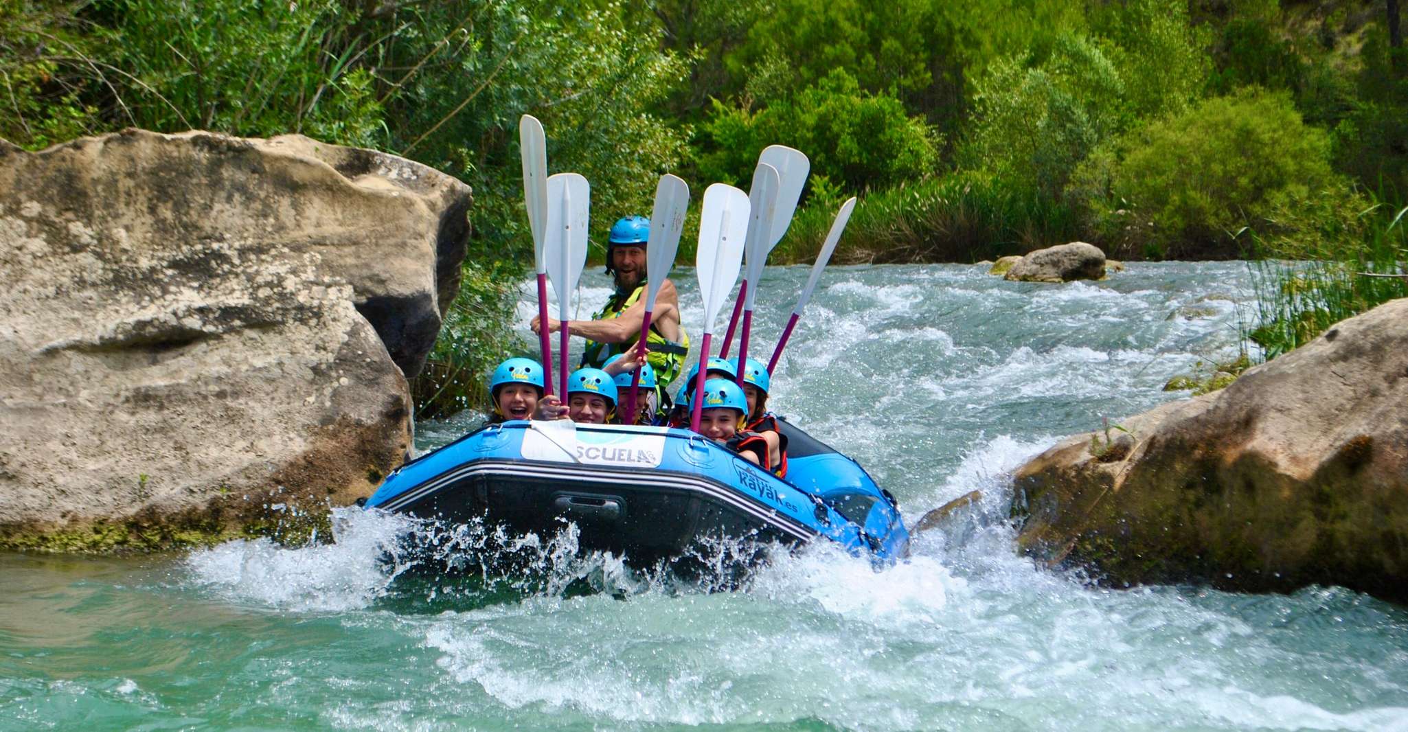 Huesca, Family Rafting - Housity