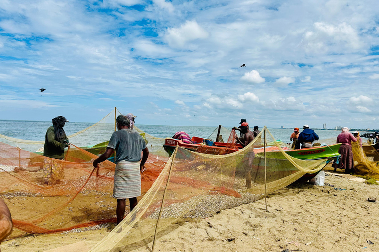 Negombo City Explorer Adventure by Tuk-Tuk (Included Pickup)
