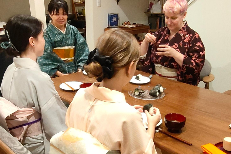 Sapporo: Matcha Tea Ceremony, Kimono, and Cooking Class