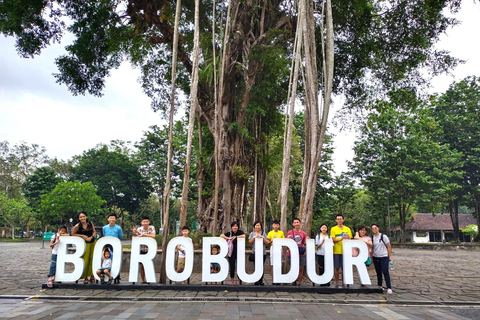 Scalata del Borobudur e tour guidato di Prambanan