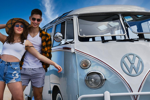 Tour d&#039;epoca intorno ad Alicante in autentici furgoni Kombi T1