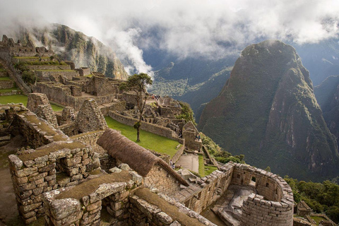 Cusco: Machu Picchu en Heilige Vallei + Hotel ✩✩✩