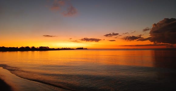 Nadi: Sunset Cruise with Evening Relaxation