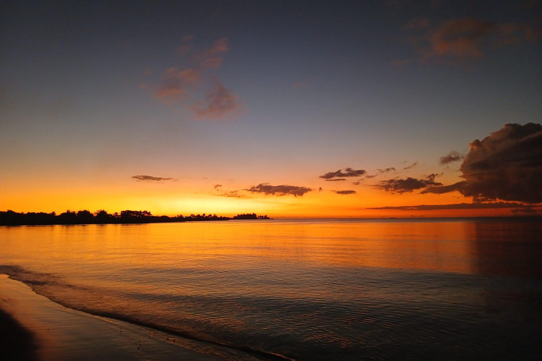 Nadi: Sunset Cruise with Evening Relaxation