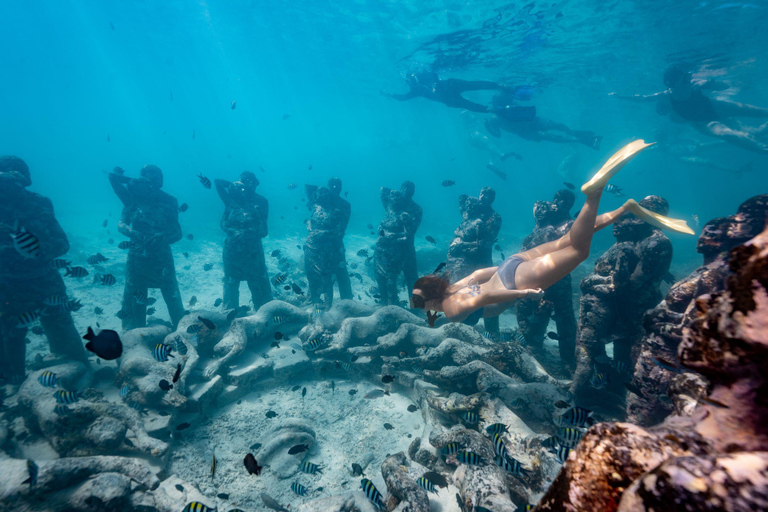 From Gili Trawangan: Sunset Snorkeling with Turtles & Statue Premium Small Group Sunset Tour